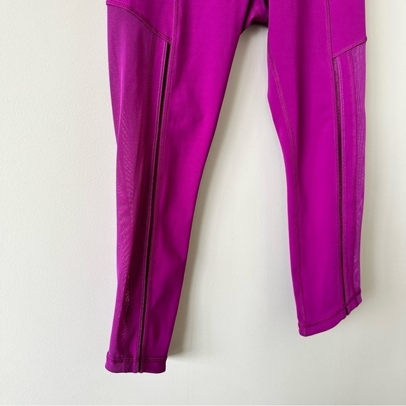 LULULEMON Hot To Street Crop Regal Plum-(Size:4) - Picture 8 of 11